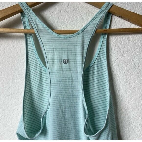 Lululemon Womens Size 6 Teal Cool Racerback Yoga Workout Tank Top - Picture 5 of 5